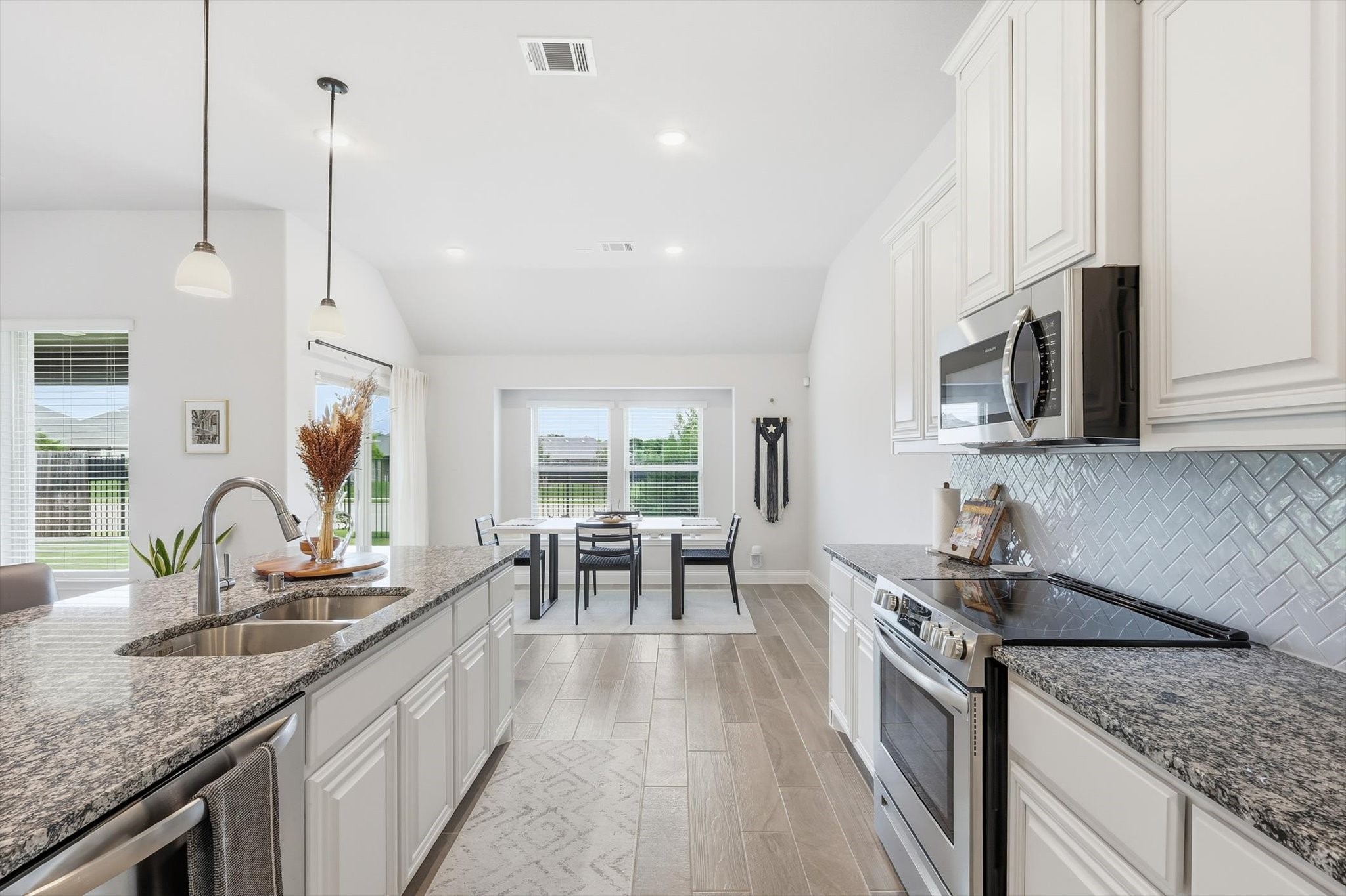 4054 Grove Valley Road Midlothian TX 76065