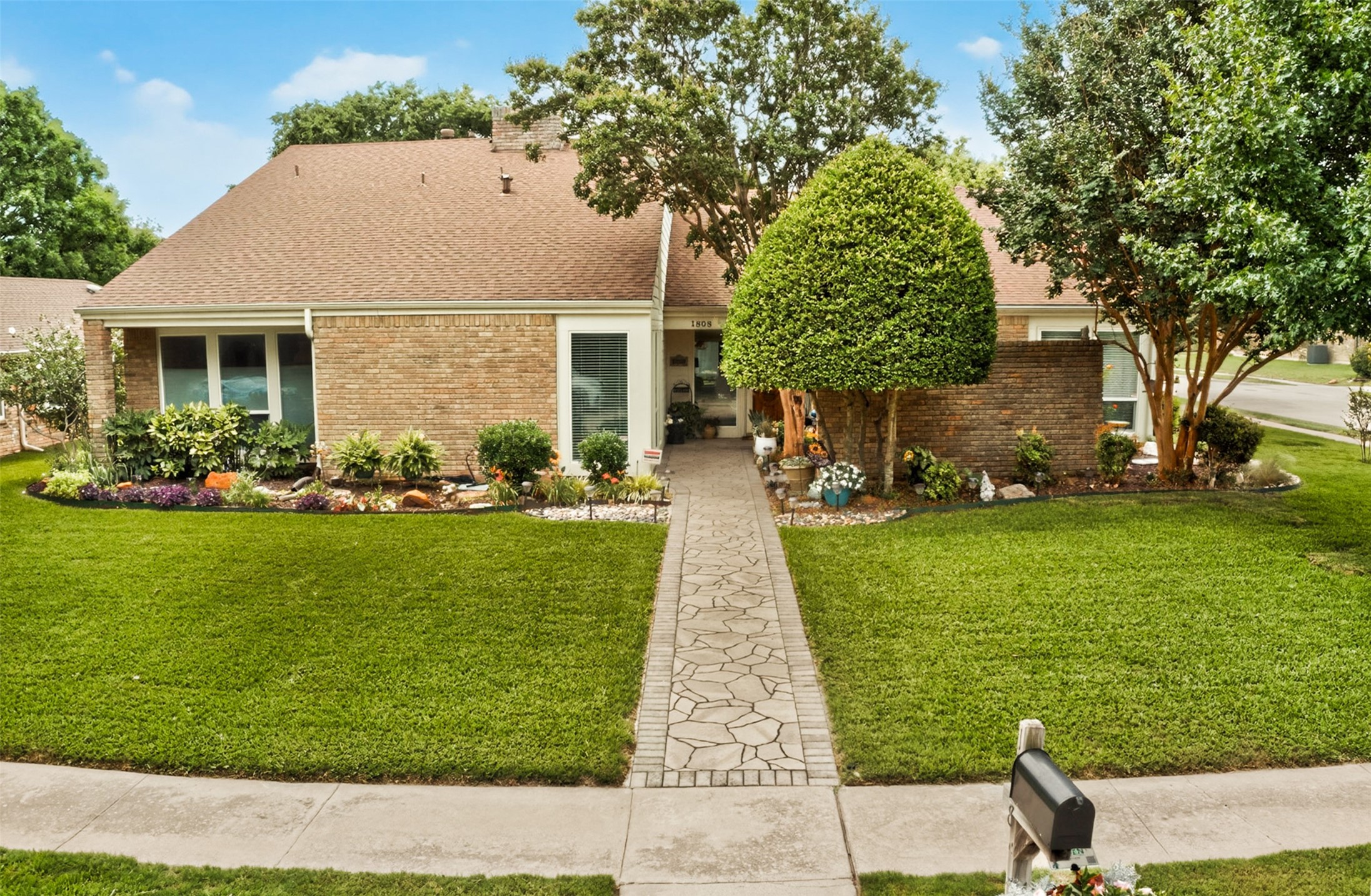 1808 Cherbourg Drive Plano TX 75075