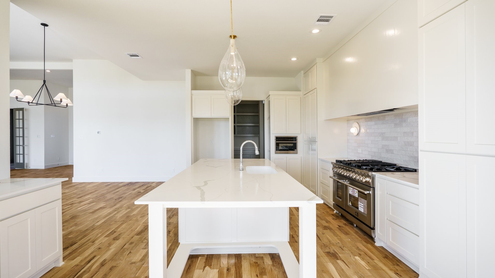 6250 Mcchesney Drive Midlothian TX 76065