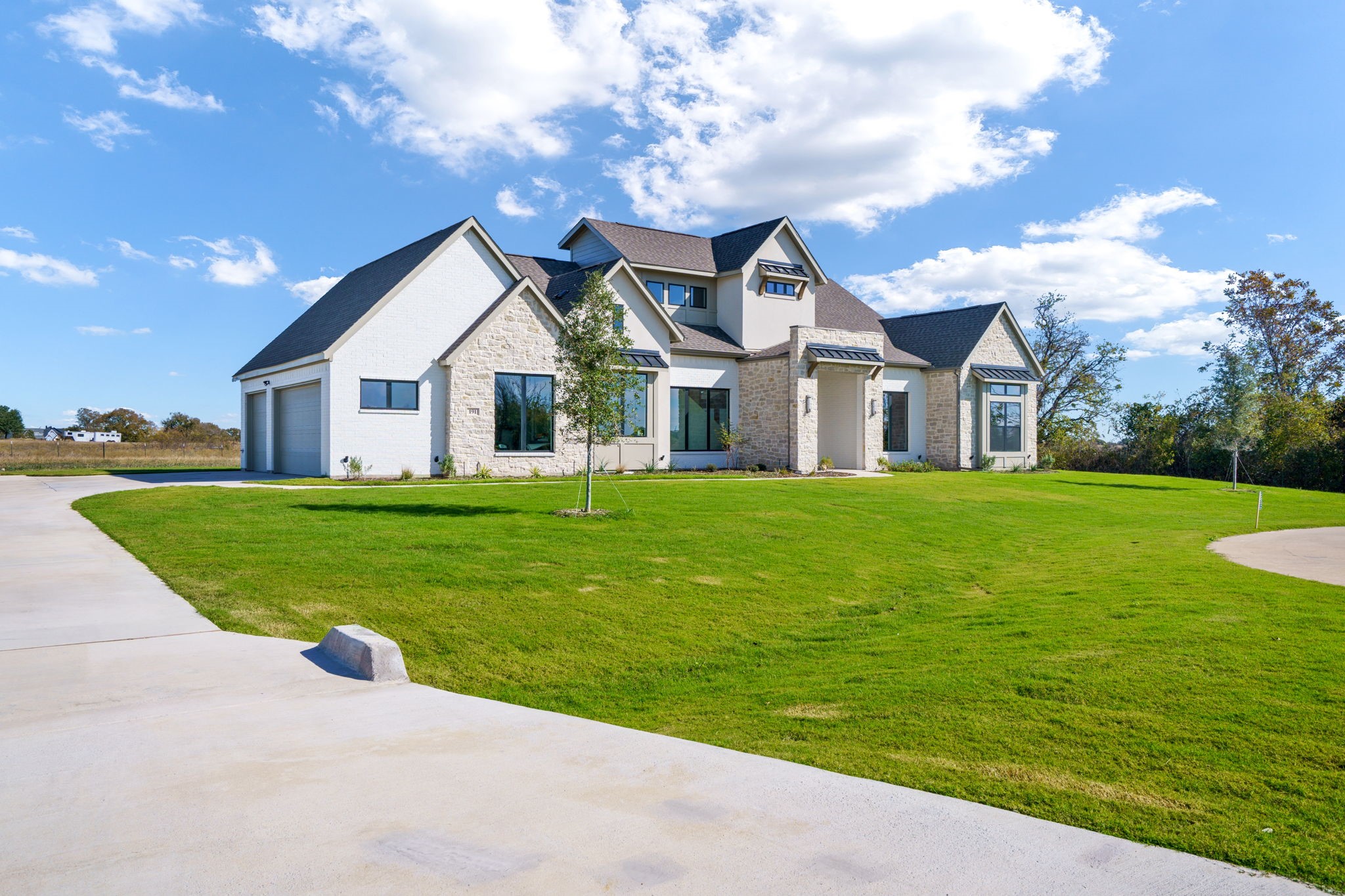 6250 Mcchesney Drive Midlothian TX 76065