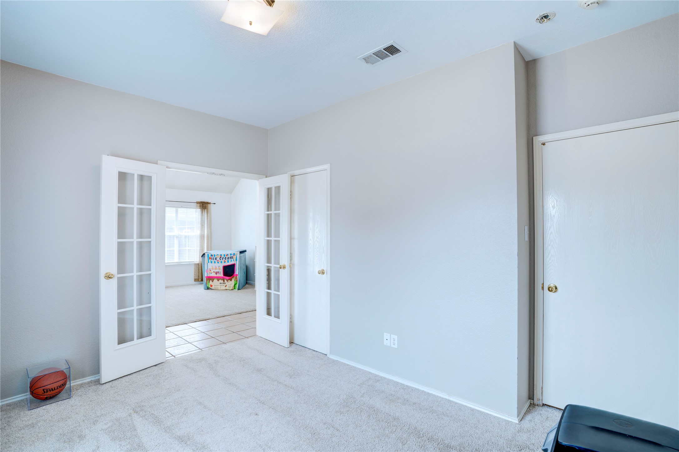 1107 Deer Valley Lane Arlington TX 76001