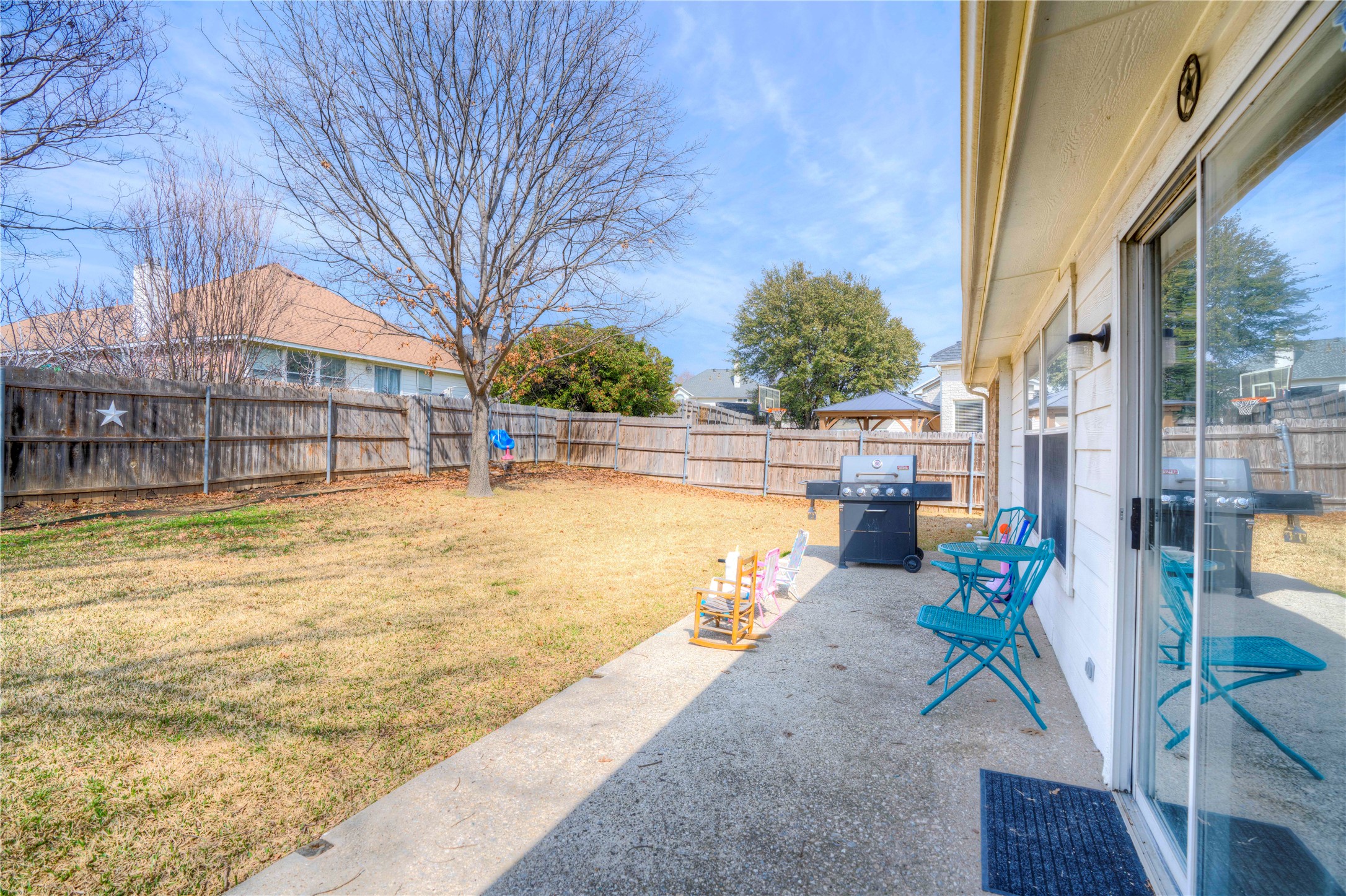 1107 Deer Valley Lane Arlington TX 76001