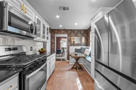 6117 Martel Avenue Dallas TX 75214