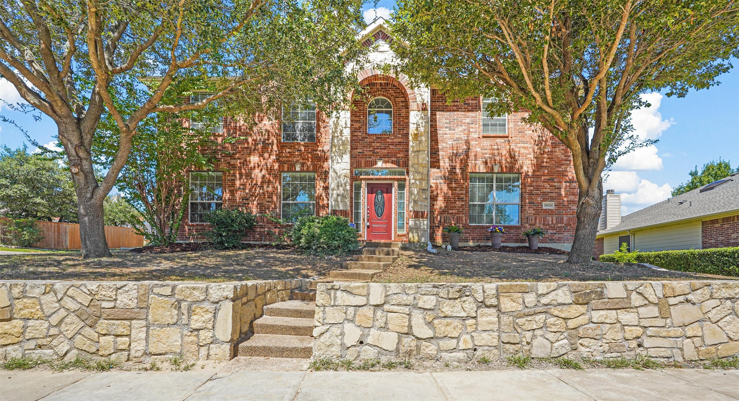 5025 Grace Drive Garland TX 75043