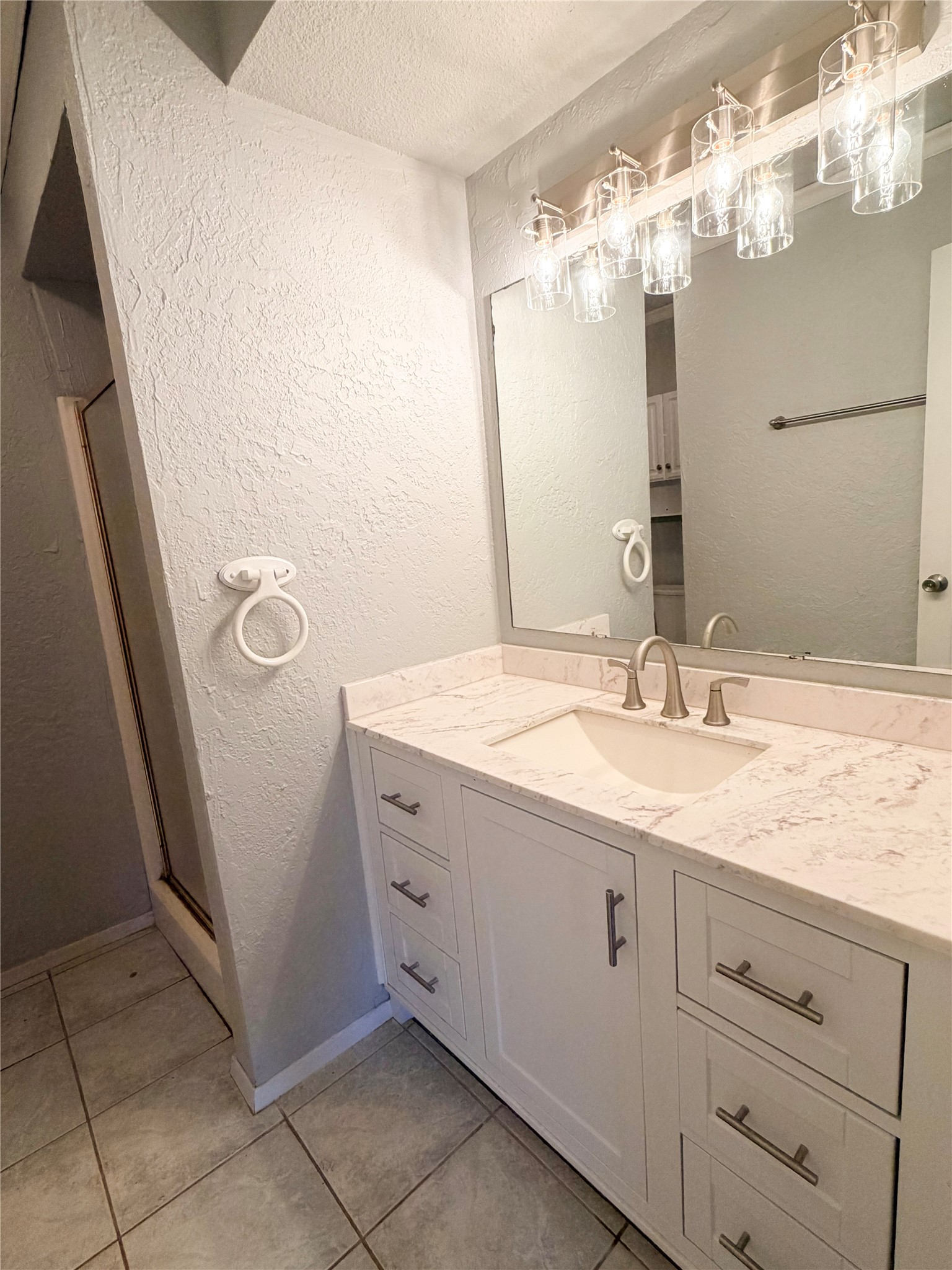 1304 Bellaire Street Bowie TX 76230