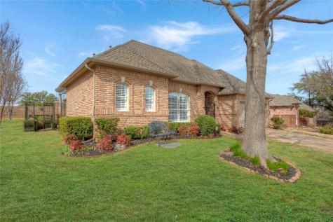4706 Village Oak Drive Arlington TX 76017