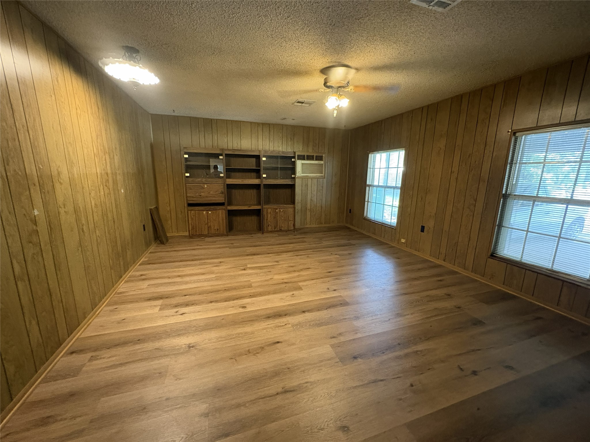 212 S Norma Drive Lacy Lakeview TX 76705