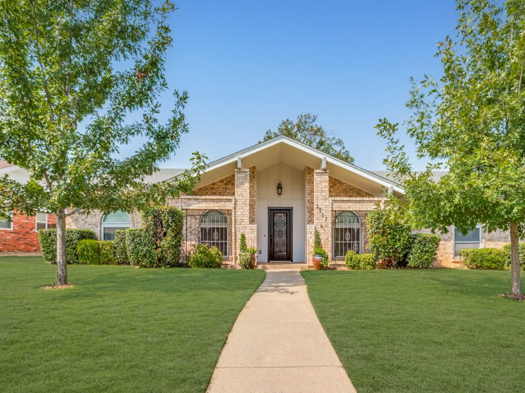 2517 Ingleside Drive Grand Prairie TX 75050