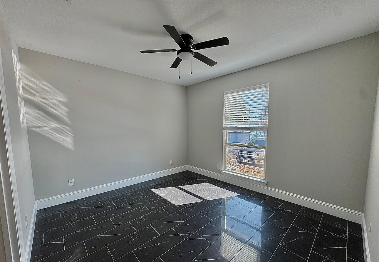 722 Clements Avenue Van Alstyne TX 75495