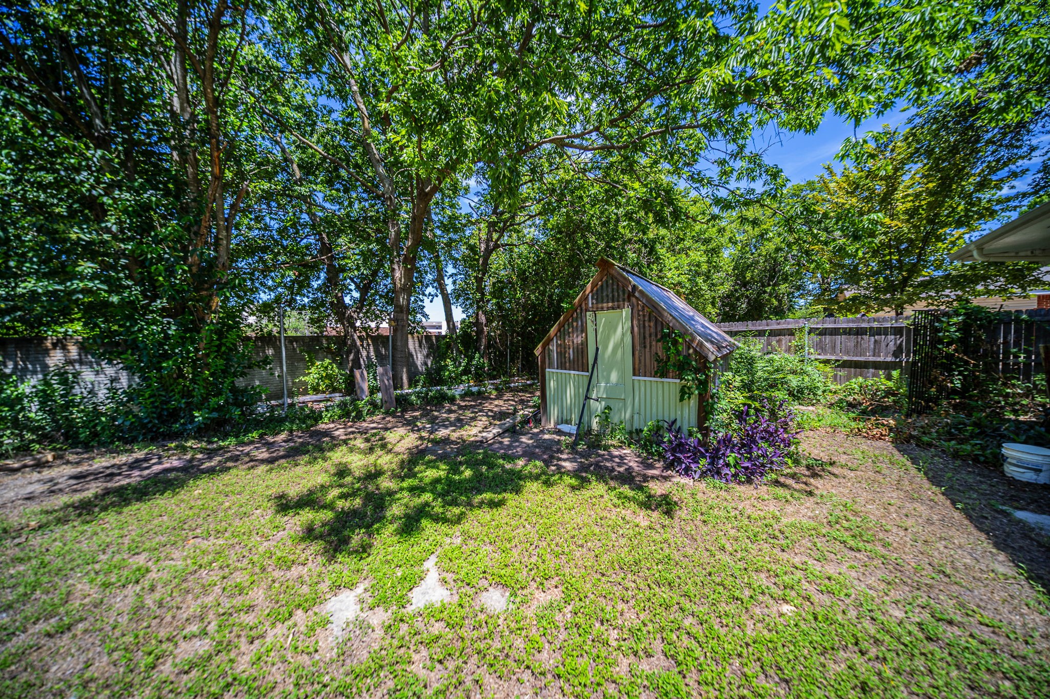 1127 Willow Creek Drive Lancaster TX 75146