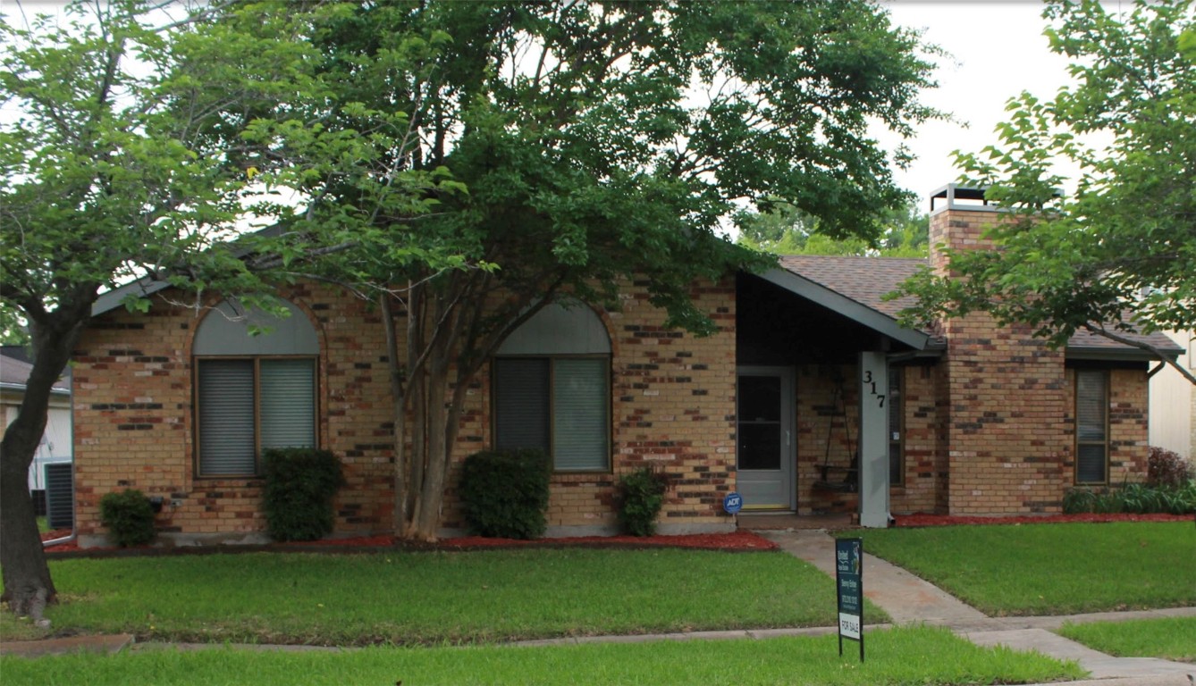 317 Gatewood Road Garland TX 75043