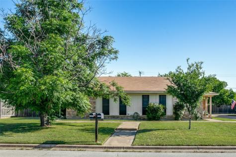 1101 Highbush Drive Benbrook TX 76126