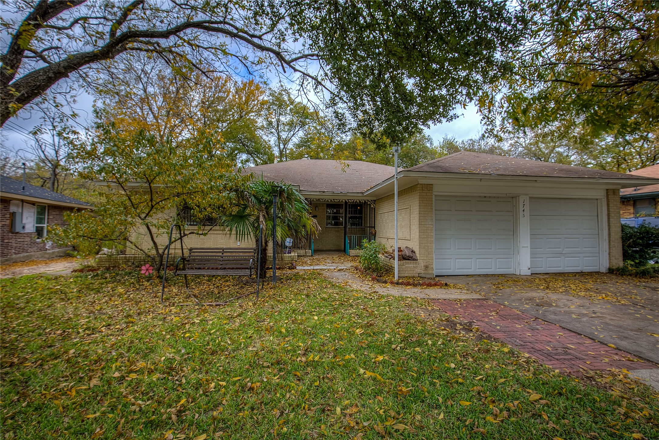 1745 Greendale Drive Dallas TX 75217