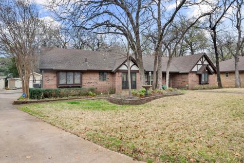 2109 Clearbrook Court Arlington TX 76013