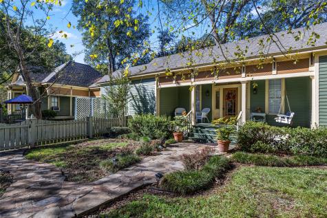 203 E Dixon Street Jefferson TX 75657