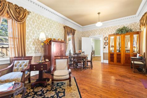 203 E Dixon Street Jefferson TX 75657