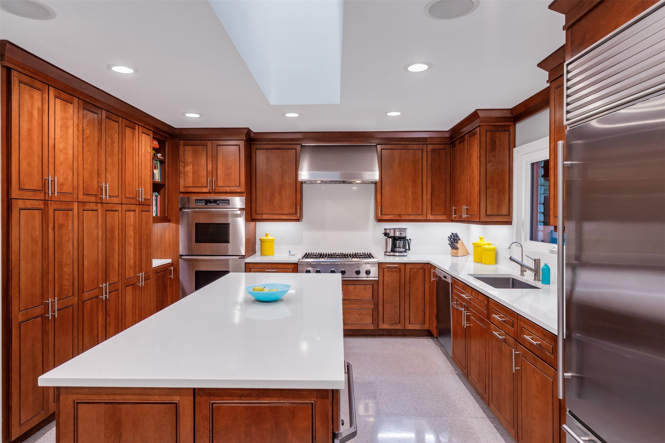 6943 Prestonshire Lane Dallas TX 75225