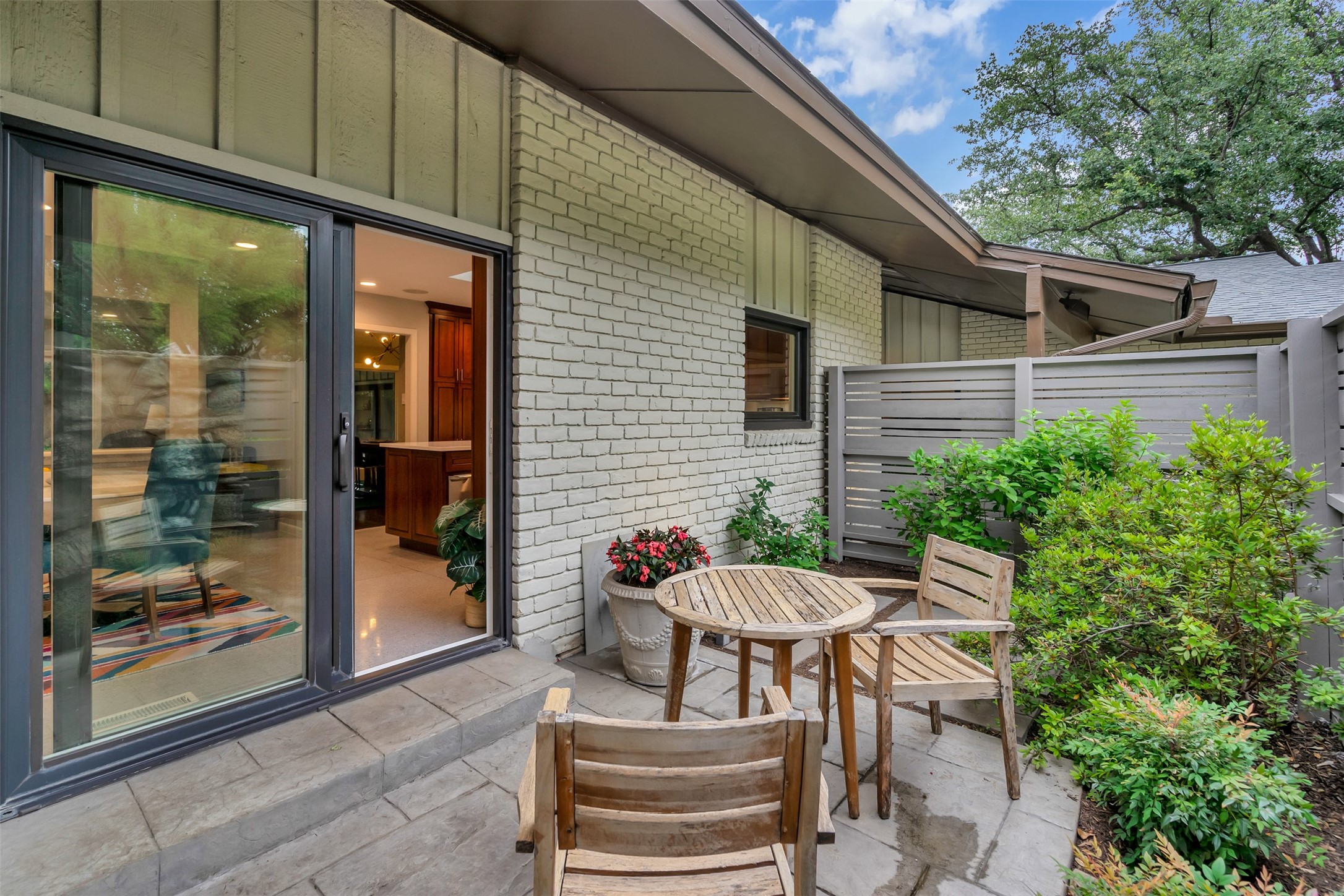6943 Prestonshire Lane Dallas TX 75225
