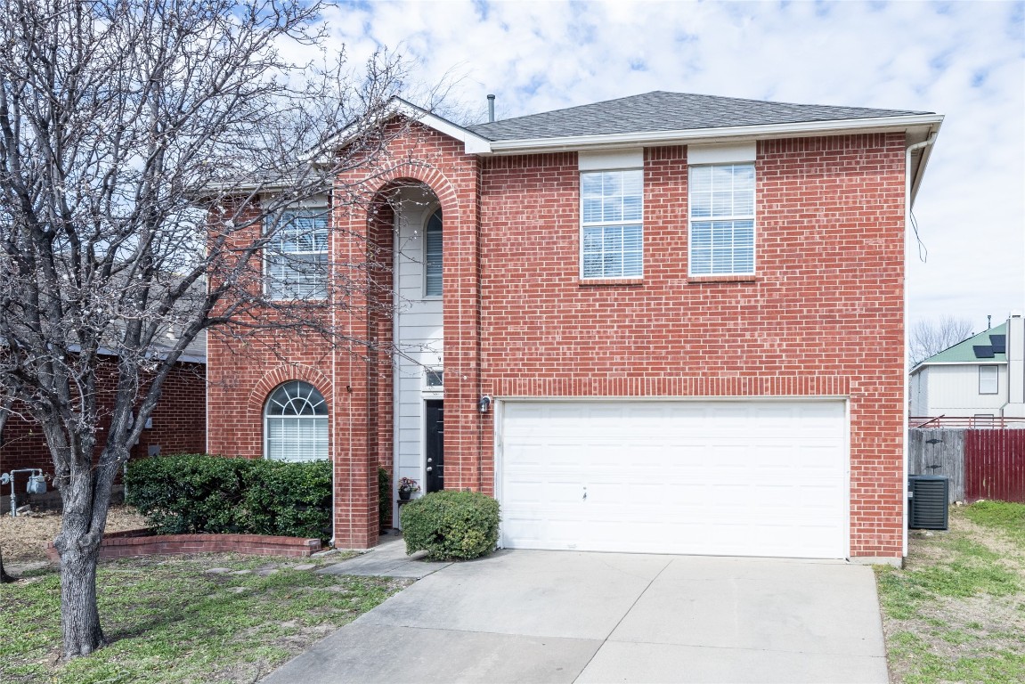 1084 Harriman Drive Saginaw TX 76131
