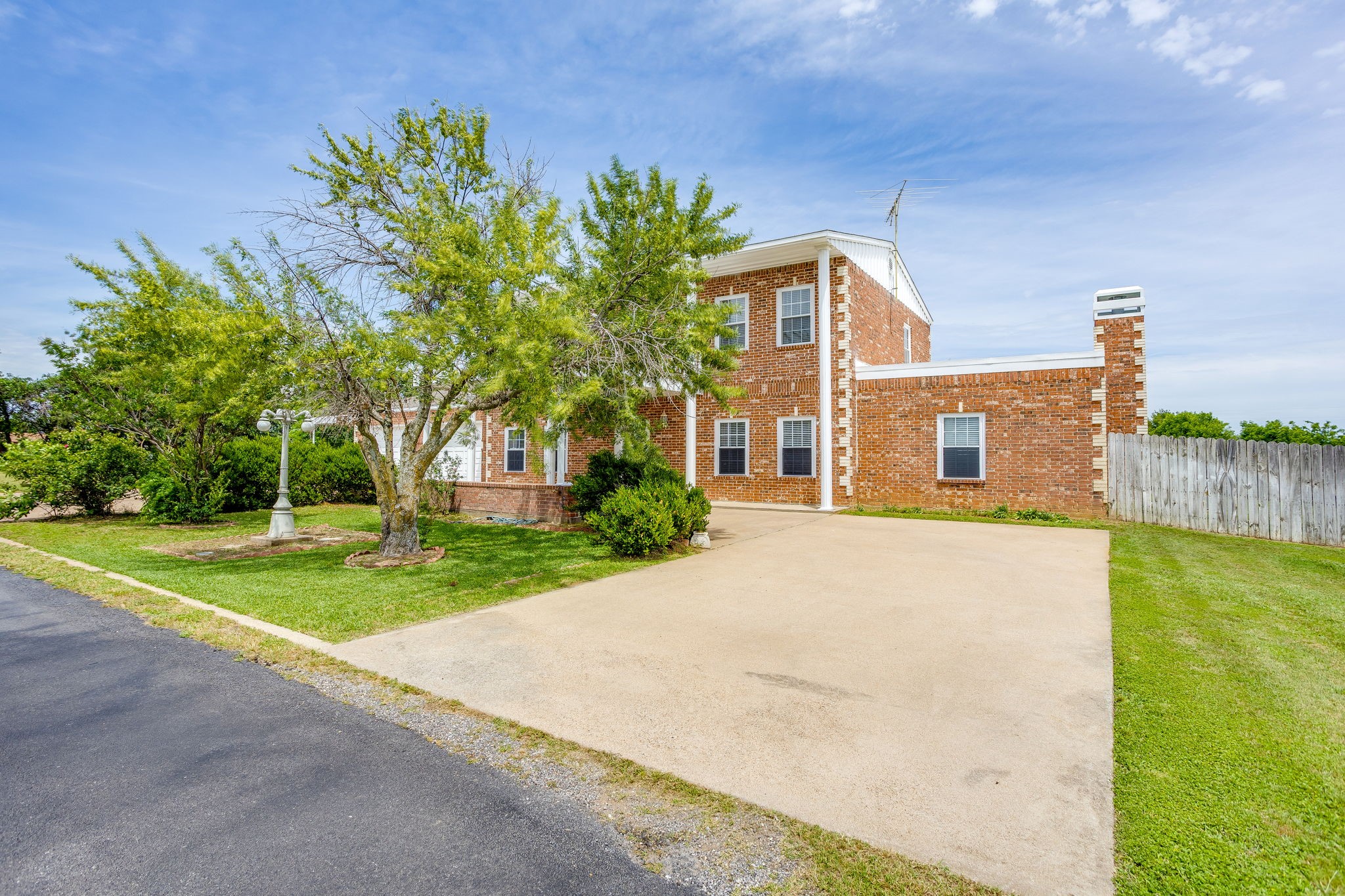 807 Caddo Road Joshua TX 76058