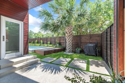 5103 Milam Street Dallas TX 75206