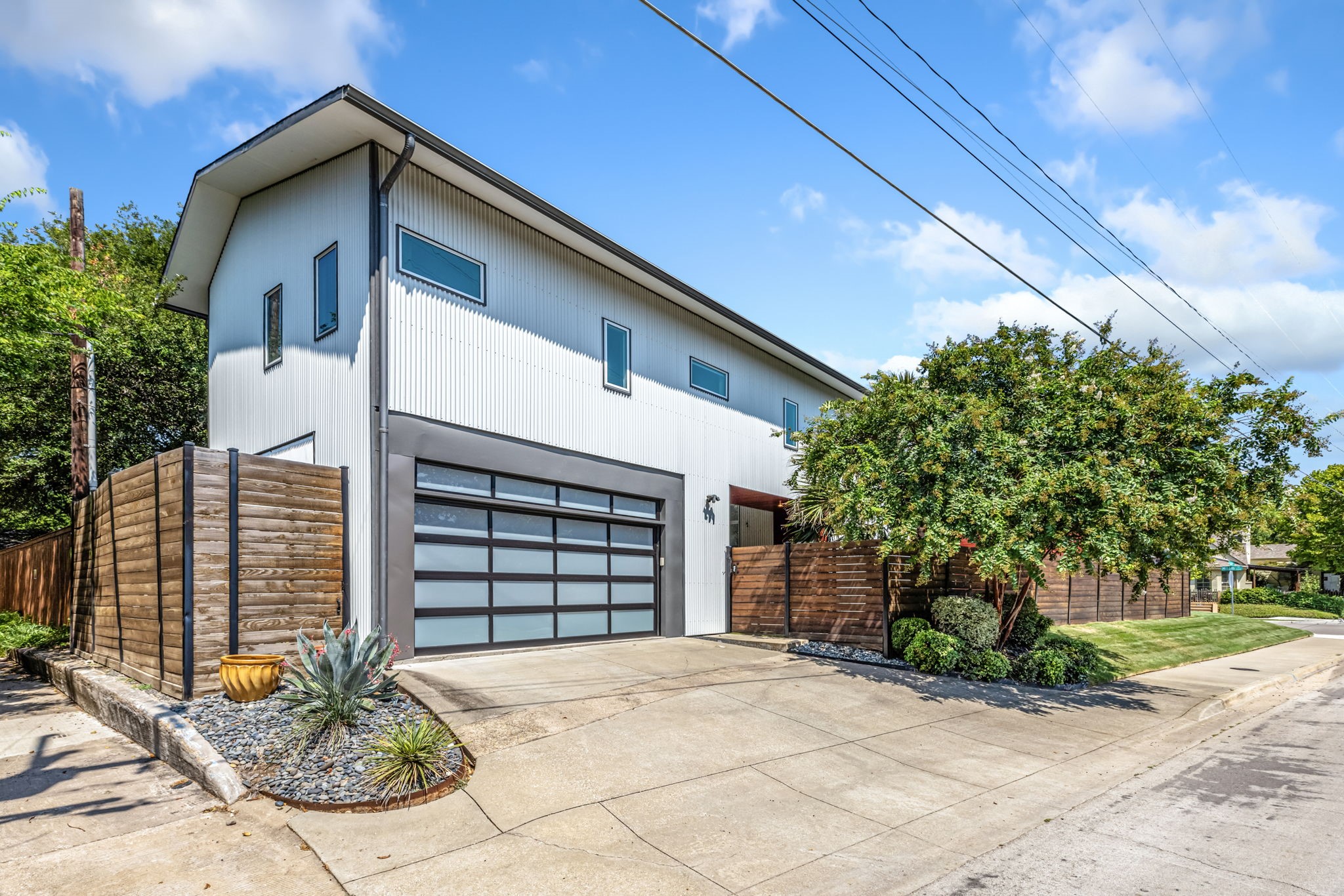5103 Milam Street Dallas TX 75206