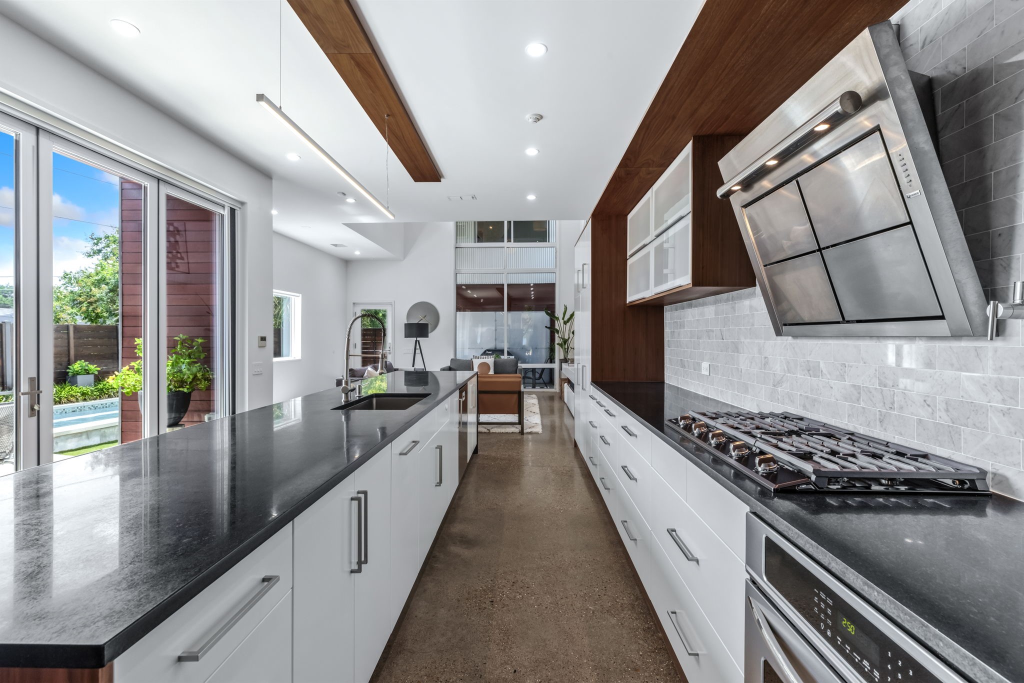 5103 Milam Street Dallas TX 75206