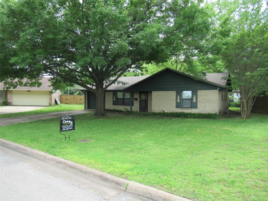 1205 Alpine Street Greenville TX 75401