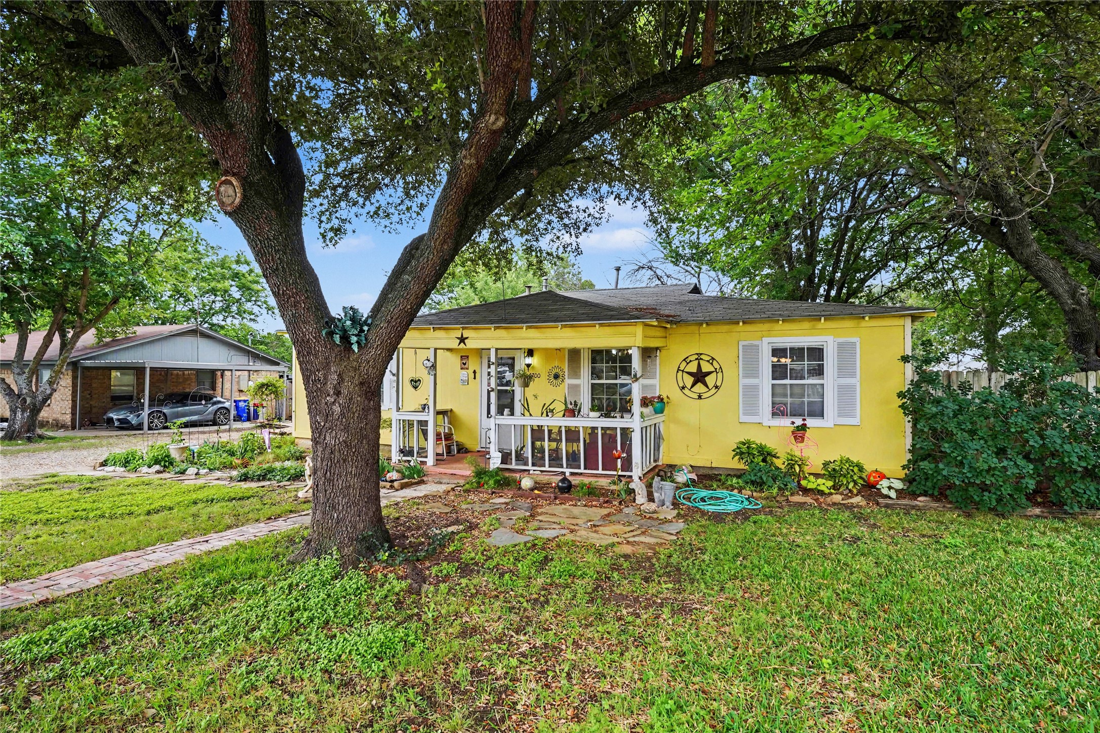 5700 Kennedy Street Watauga TX 76148