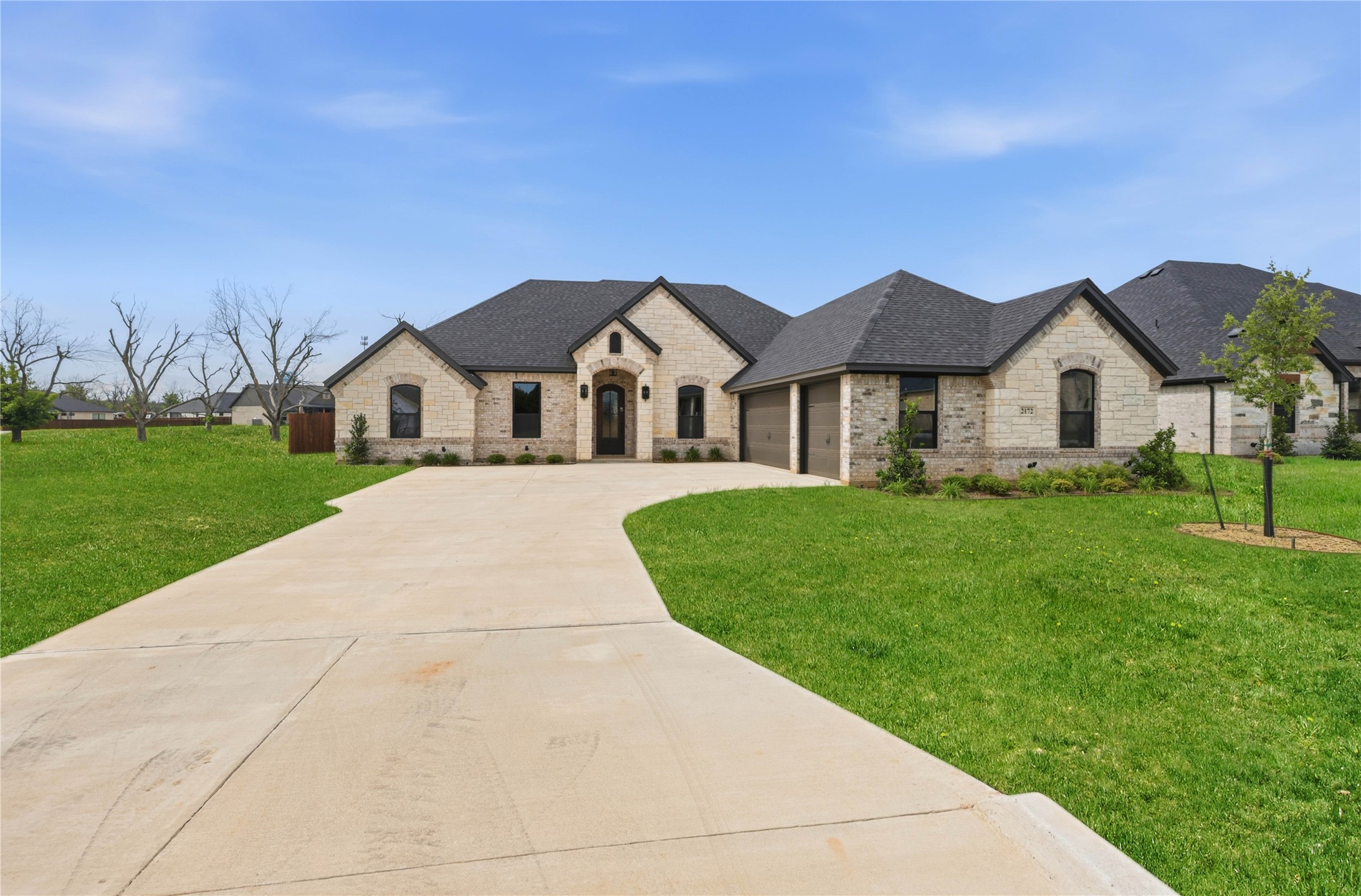 2172 Middlewood Circle Granbury TX 76049