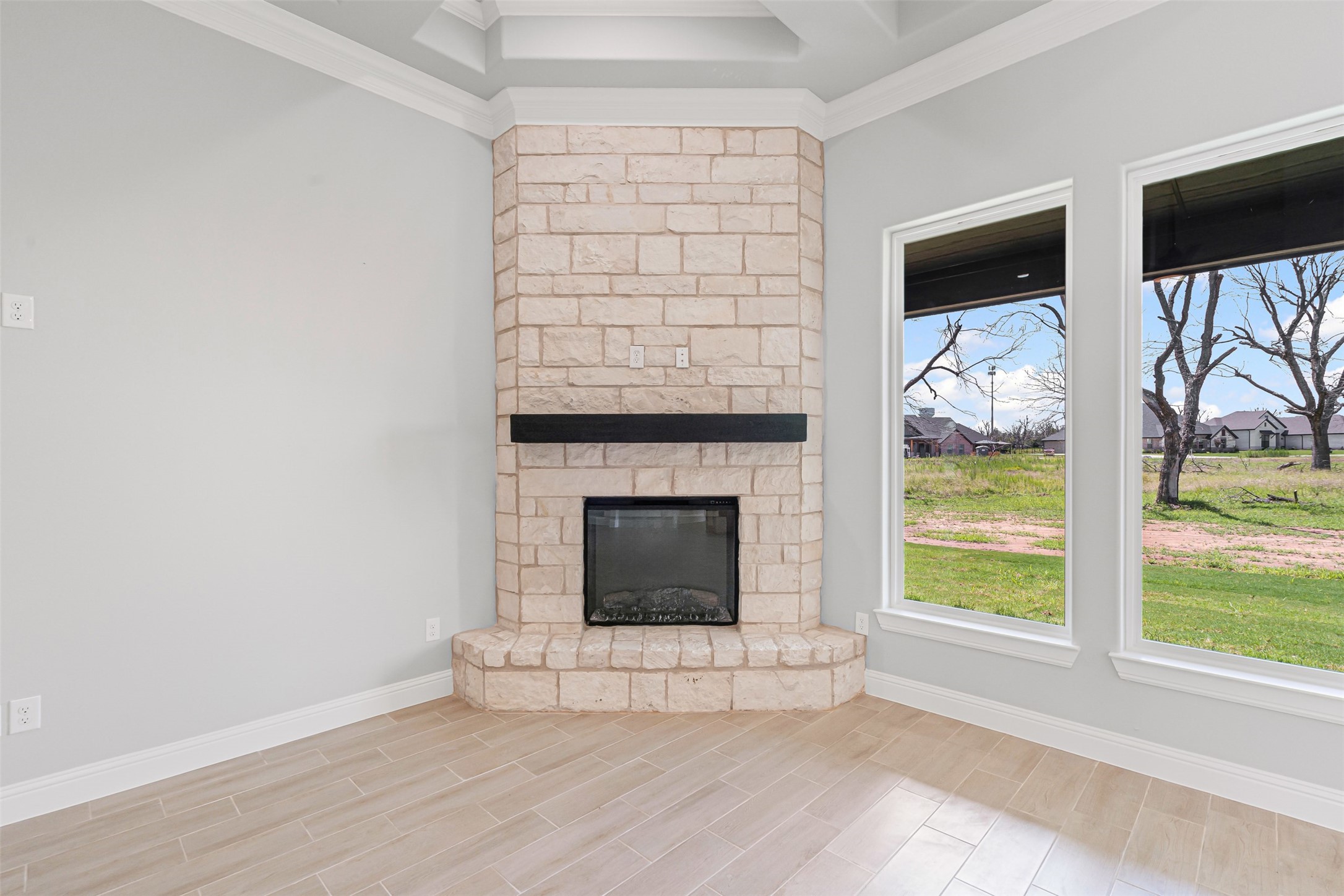 2172 Middlewood Circle Granbury TX 76049