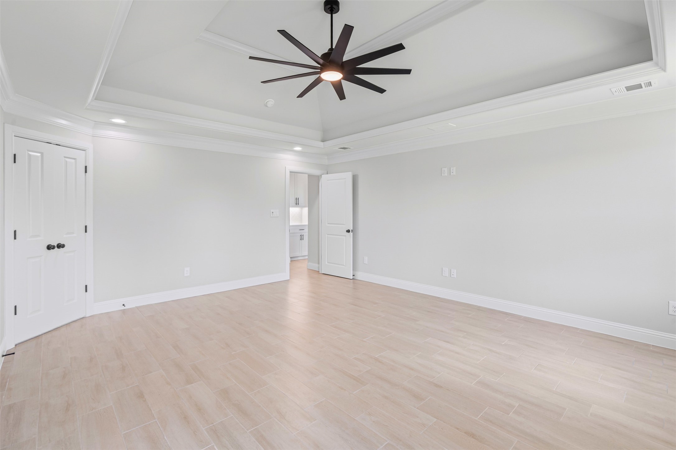 2172 Middlewood Circle Granbury TX 76049