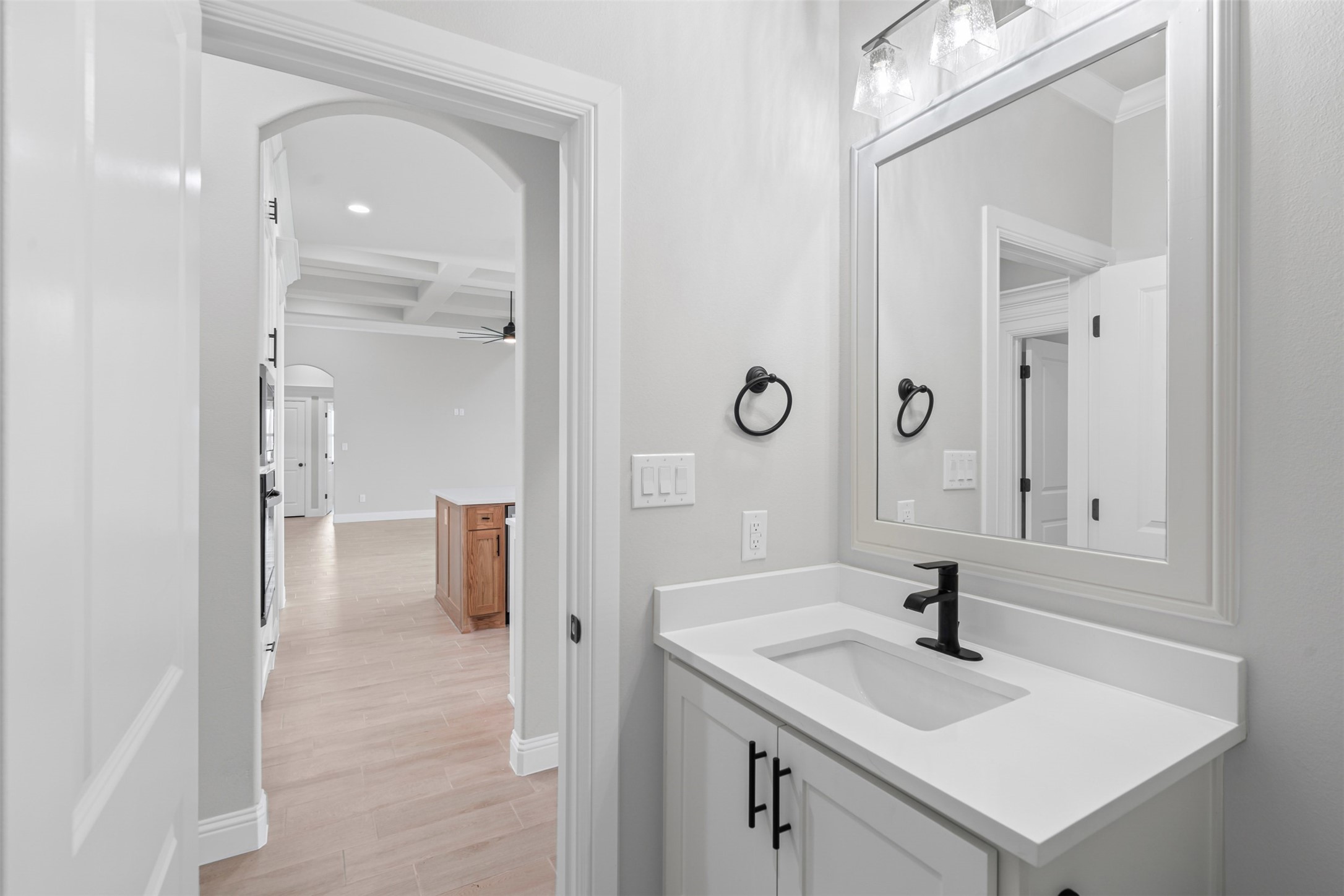 2172 Middlewood Circle Granbury TX 76049