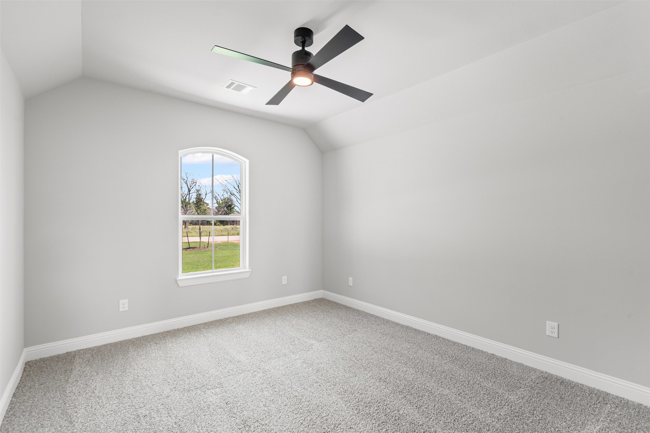 2172 Middlewood Circle Granbury TX 76049