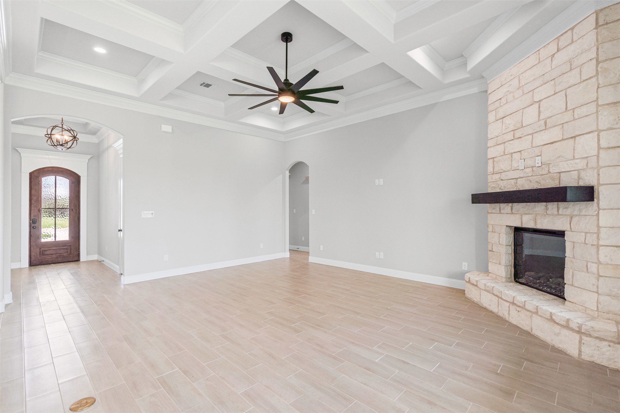 2172 Middlewood Circle Granbury TX 76049