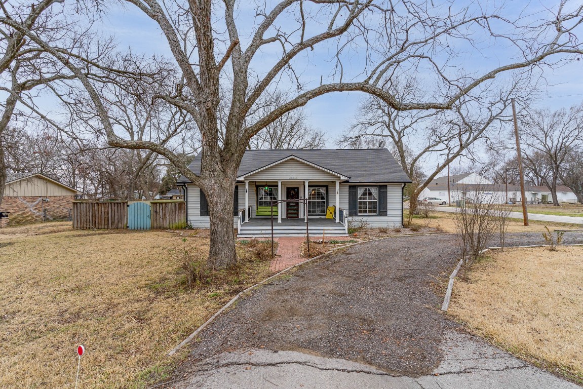 400 S 4th Street Crandall TX 75114