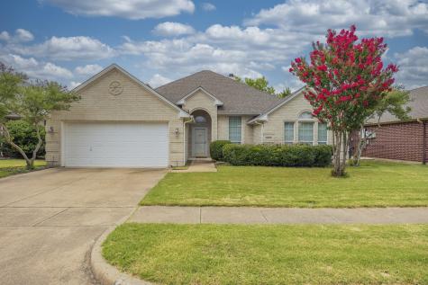 2972 Hideaway Drive Grand Prairie TX 75052