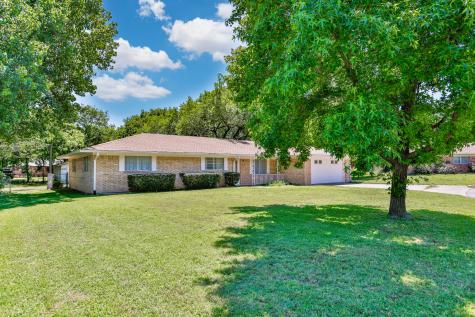 1904 Cypress Court Gainesville TX 76240
