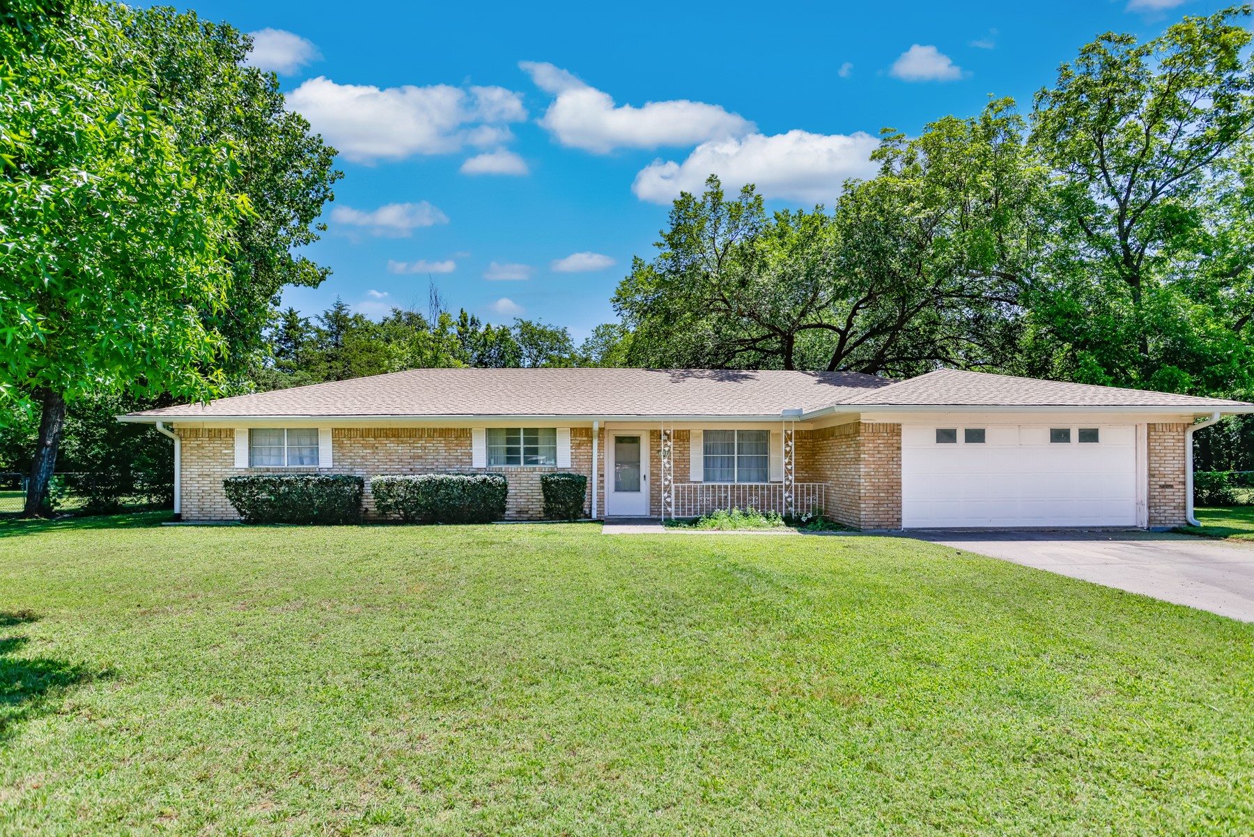 1904 Cypress Court Gainesville TX 76240