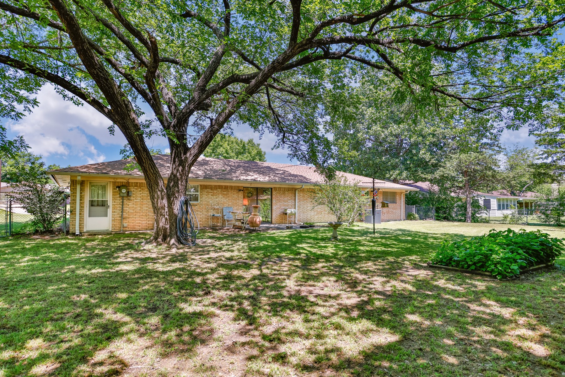 1904 Cypress Court Gainesville TX 76240