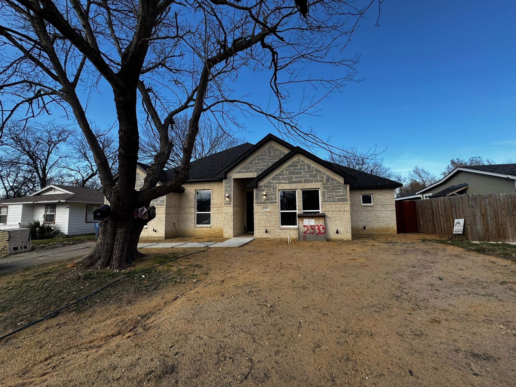 2533 Jonesboro Avenue Dallas TX 75228