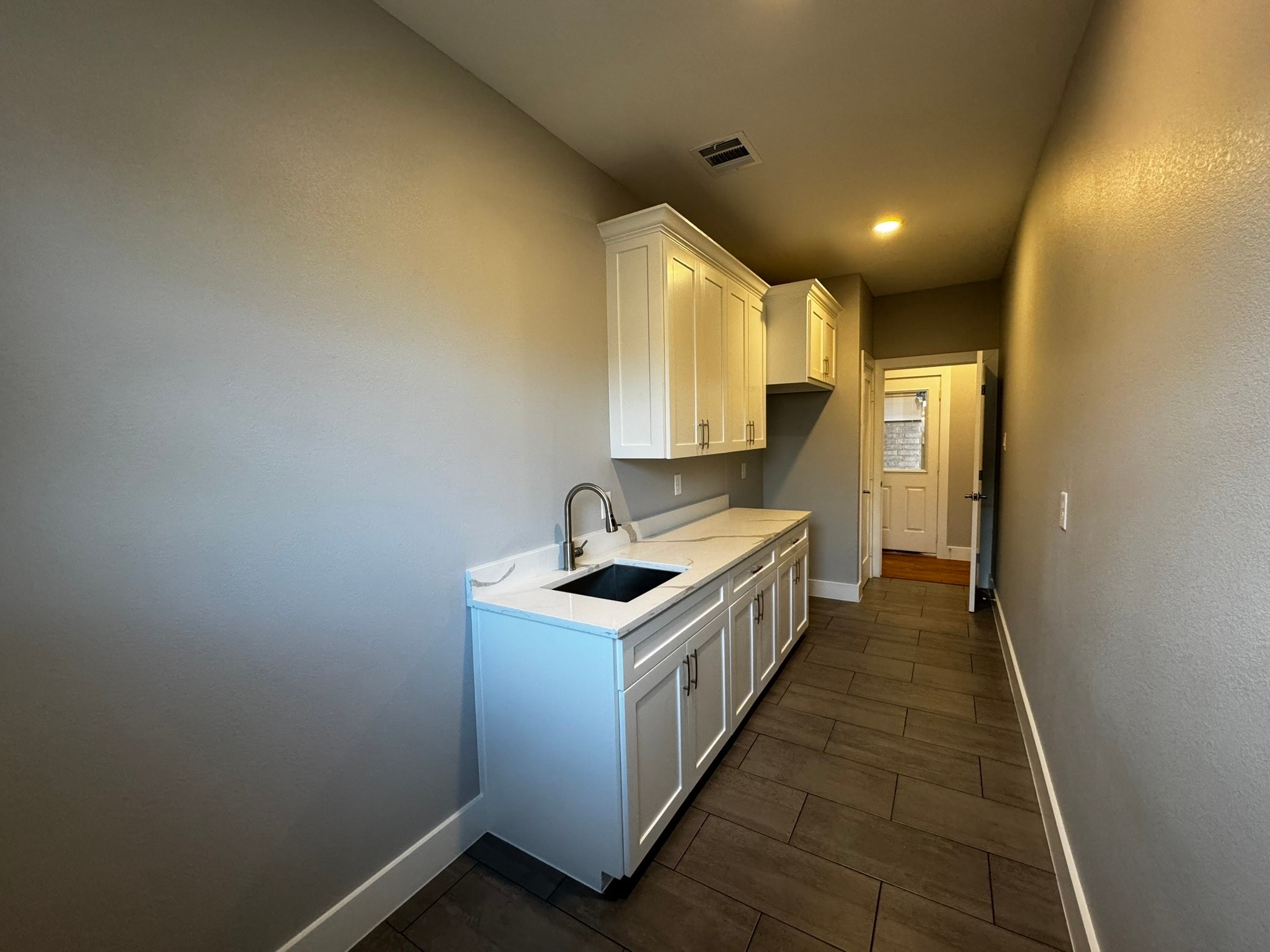 2533 Jonesboro Avenue Dallas TX 75228