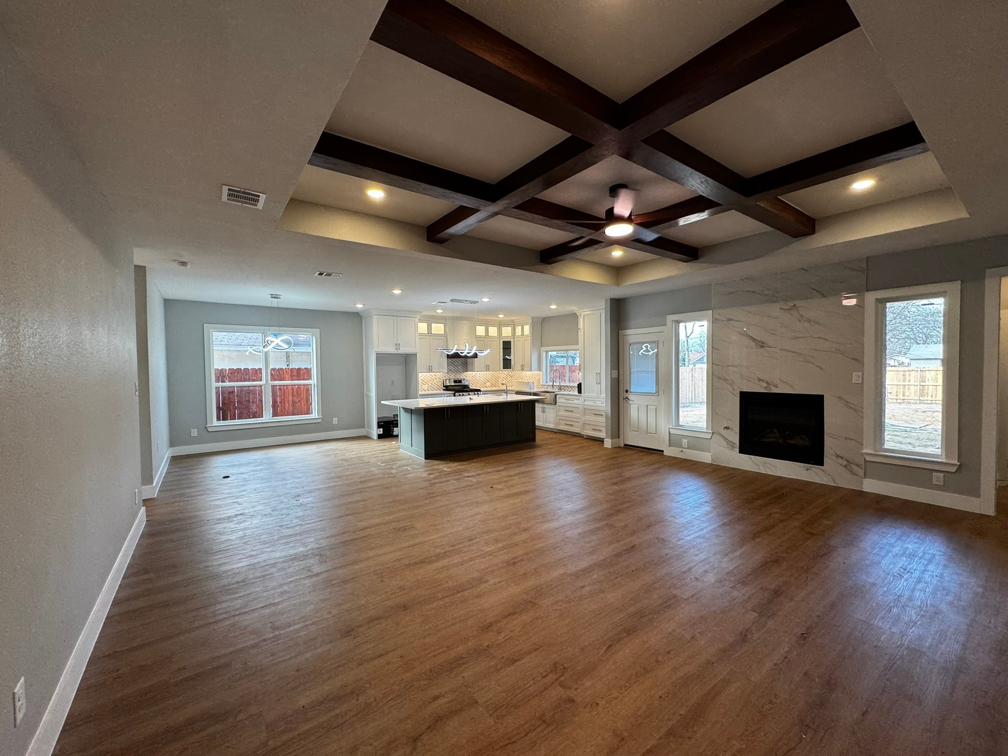 2533 Jonesboro Avenue Dallas TX 75228