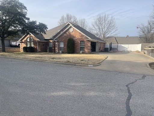 913 Jonathan Court Weatherford TX 76086