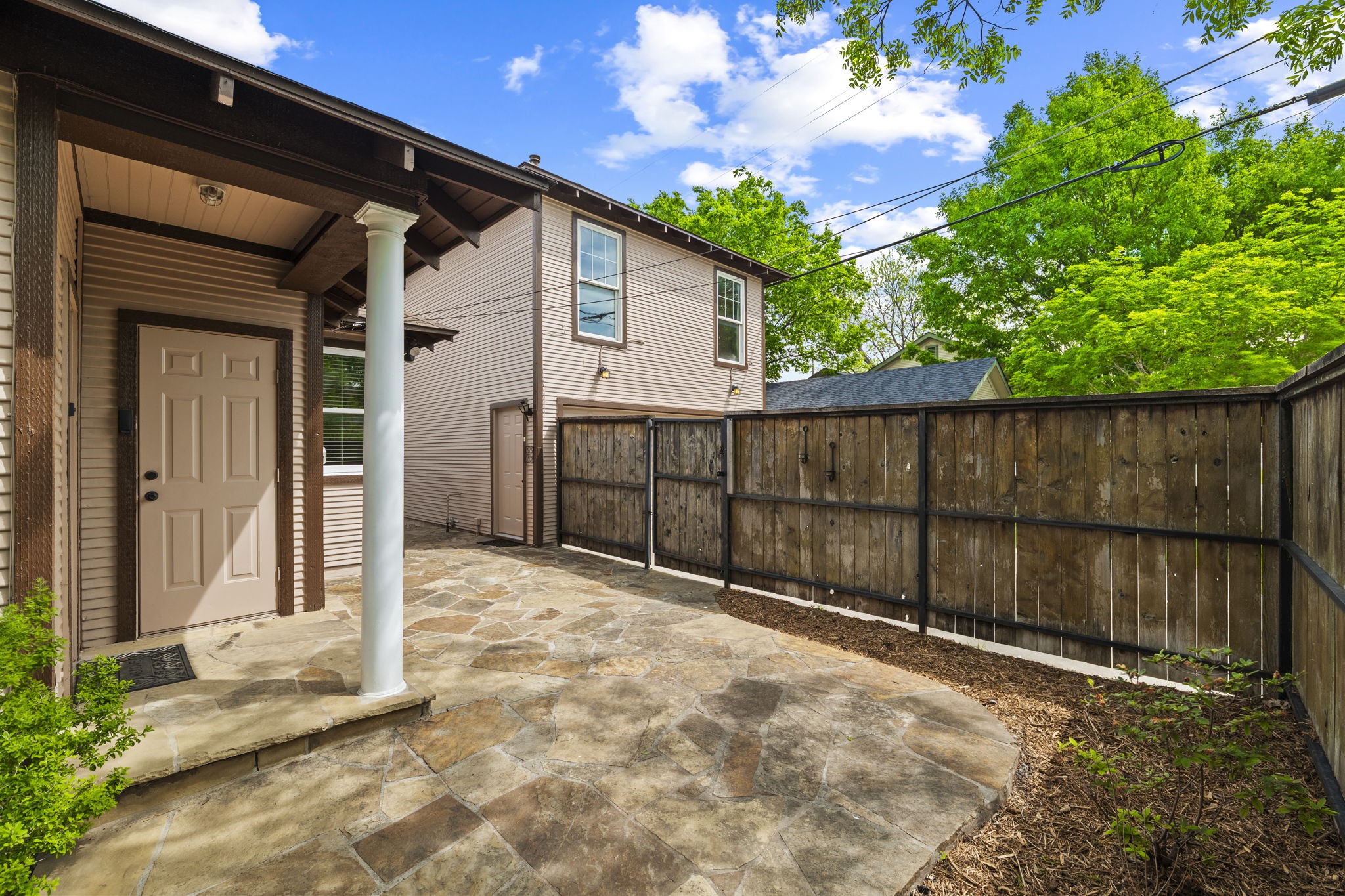 1331 6th Avenue Fort Worth TX 76104