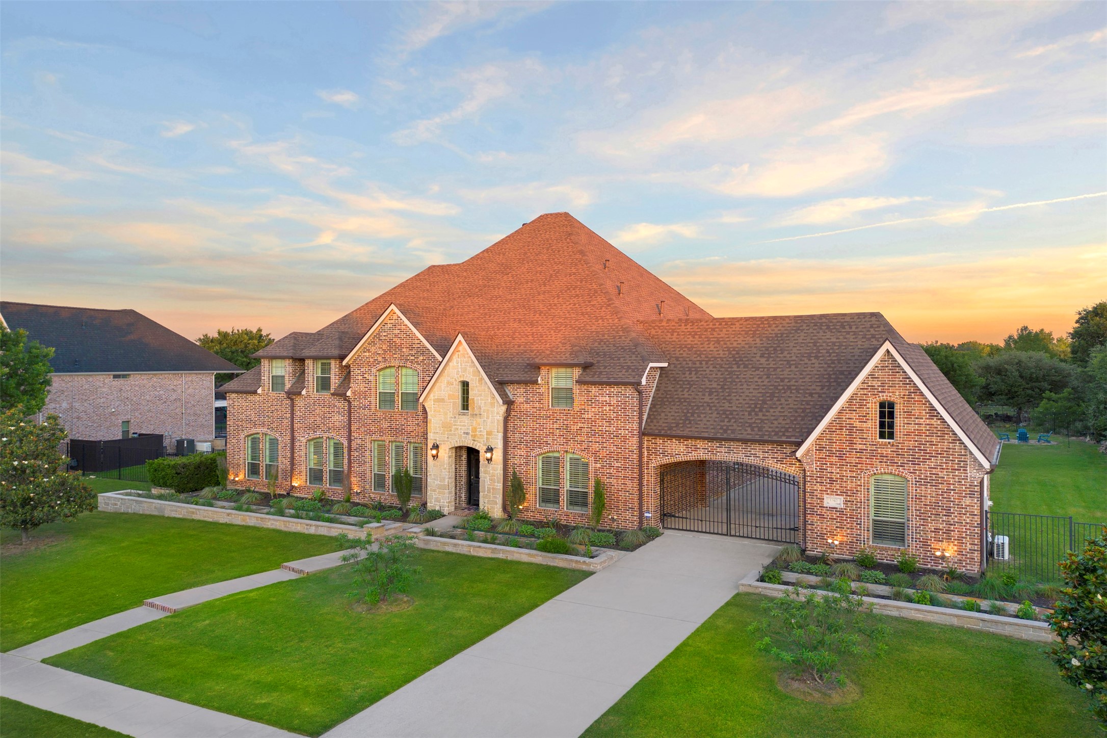1302 Featherwood Drive Murphy TX 75094