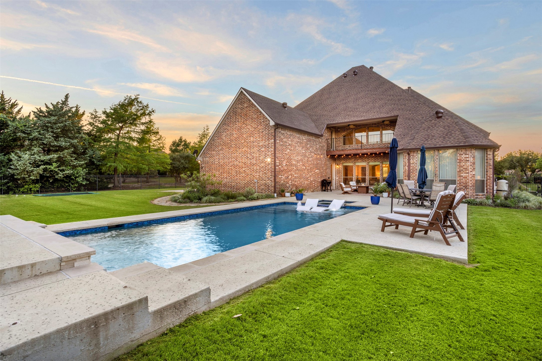 1302 Featherwood Drive Murphy TX 75094