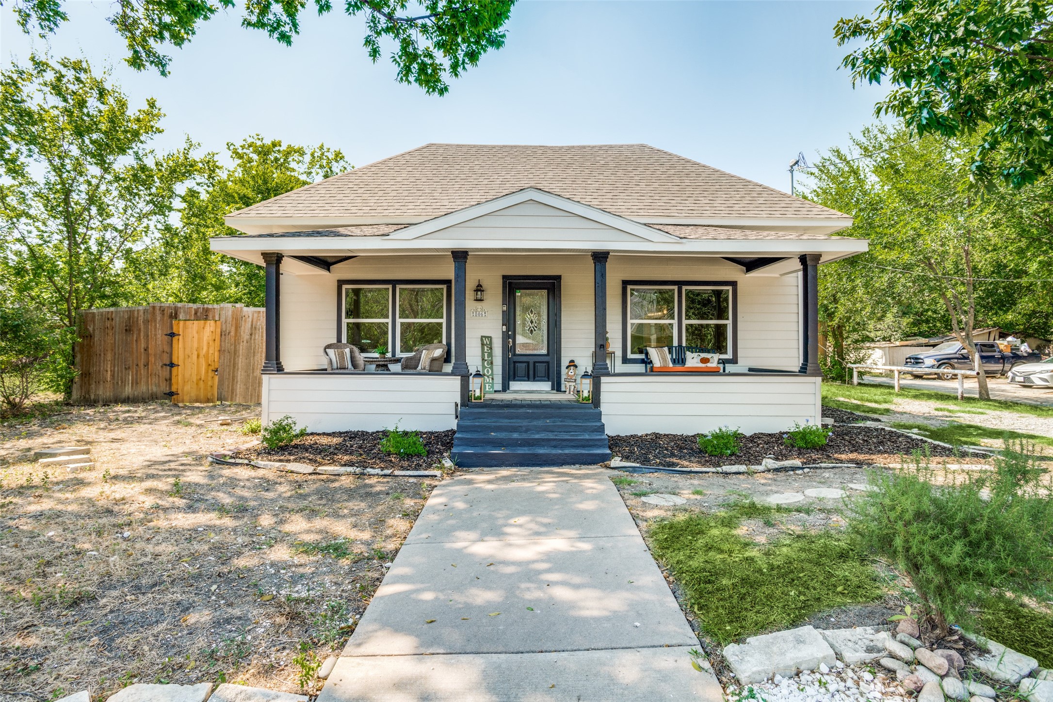 806 Anthony Street Mckinney TX 75069