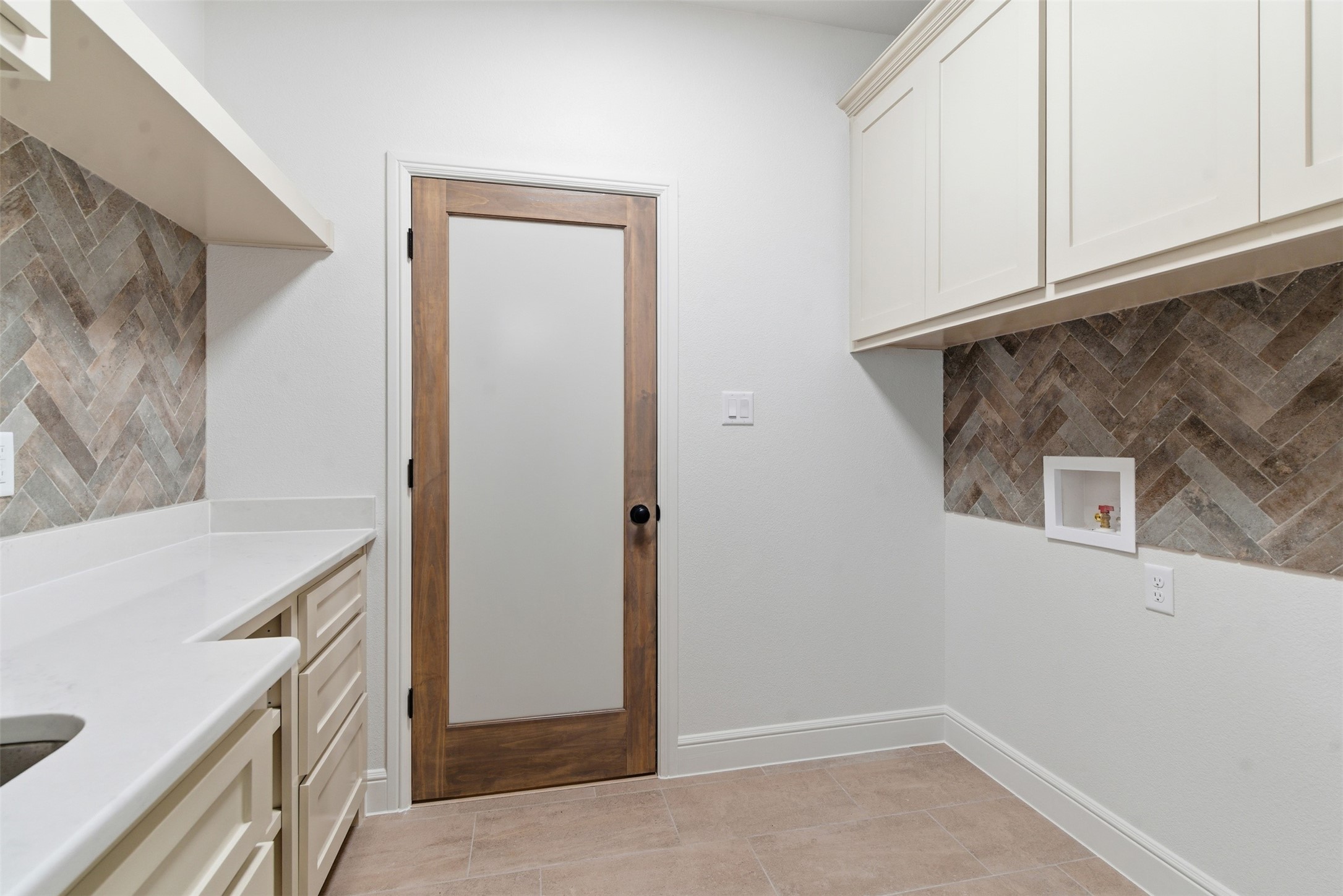 555 Hidden Lake Bluff Dale TX 76433