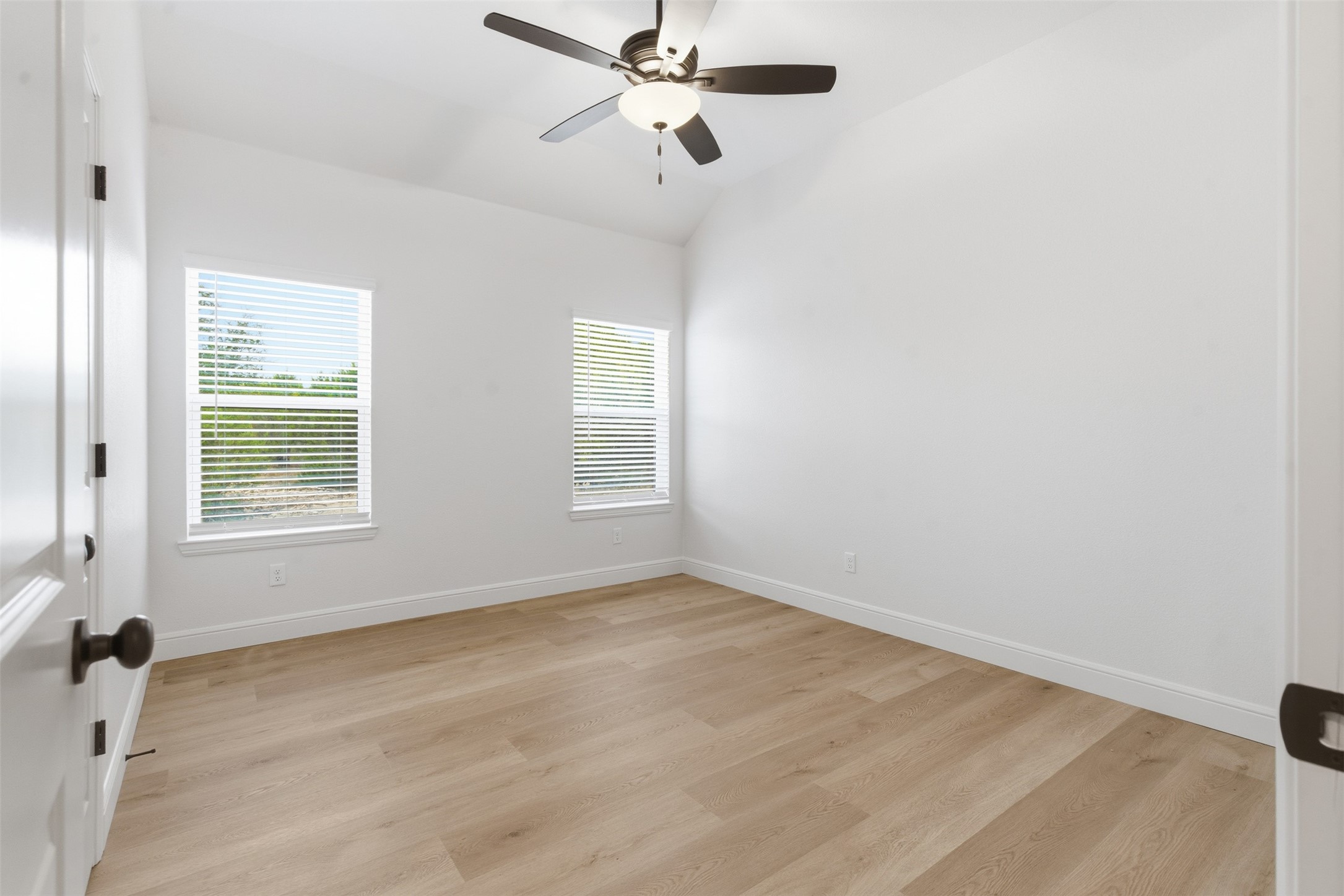 555 Hidden Lake Bluff Dale TX 76433